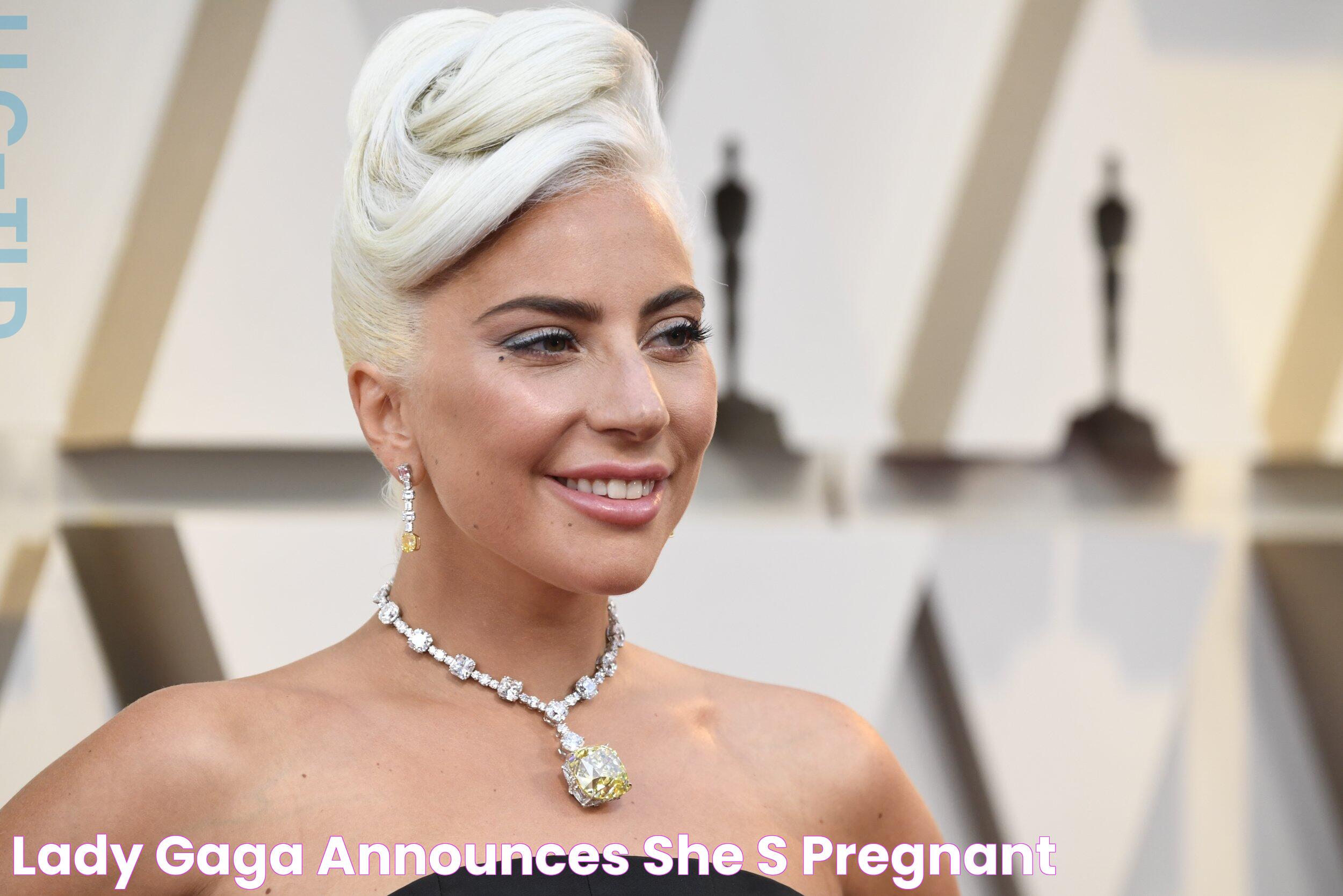 Lady Gaga Announces She’s Pregnant